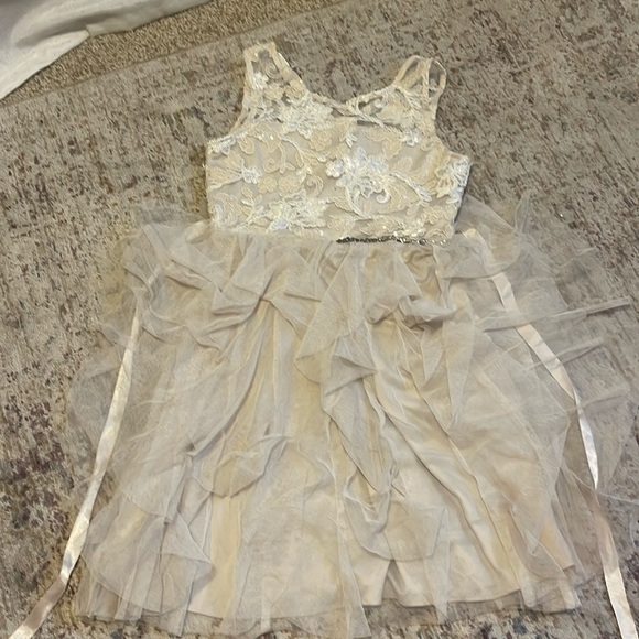 Dress - Picture 1 of 1